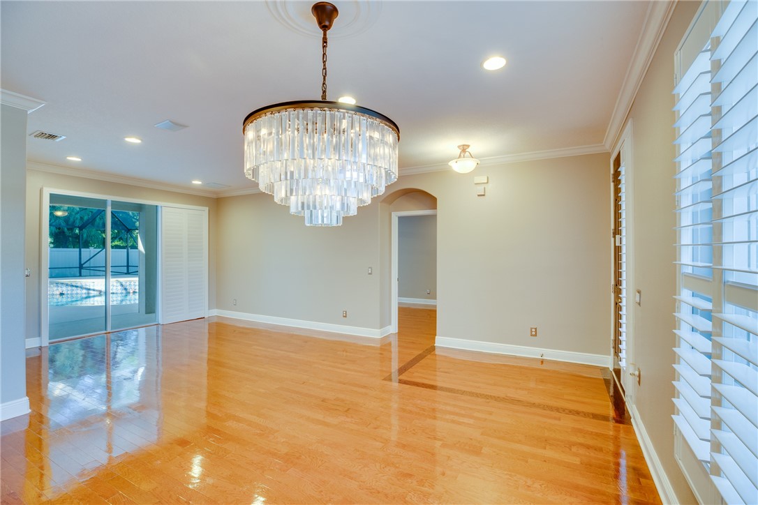 1355 Scarlet Oak Circle
