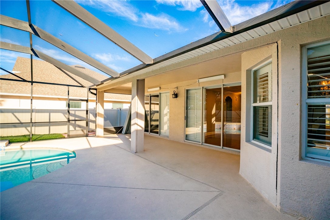 1355 Scarlet Oak Circle