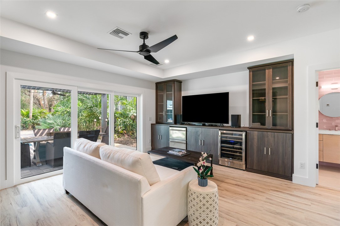 606 Bougainvillea Lane