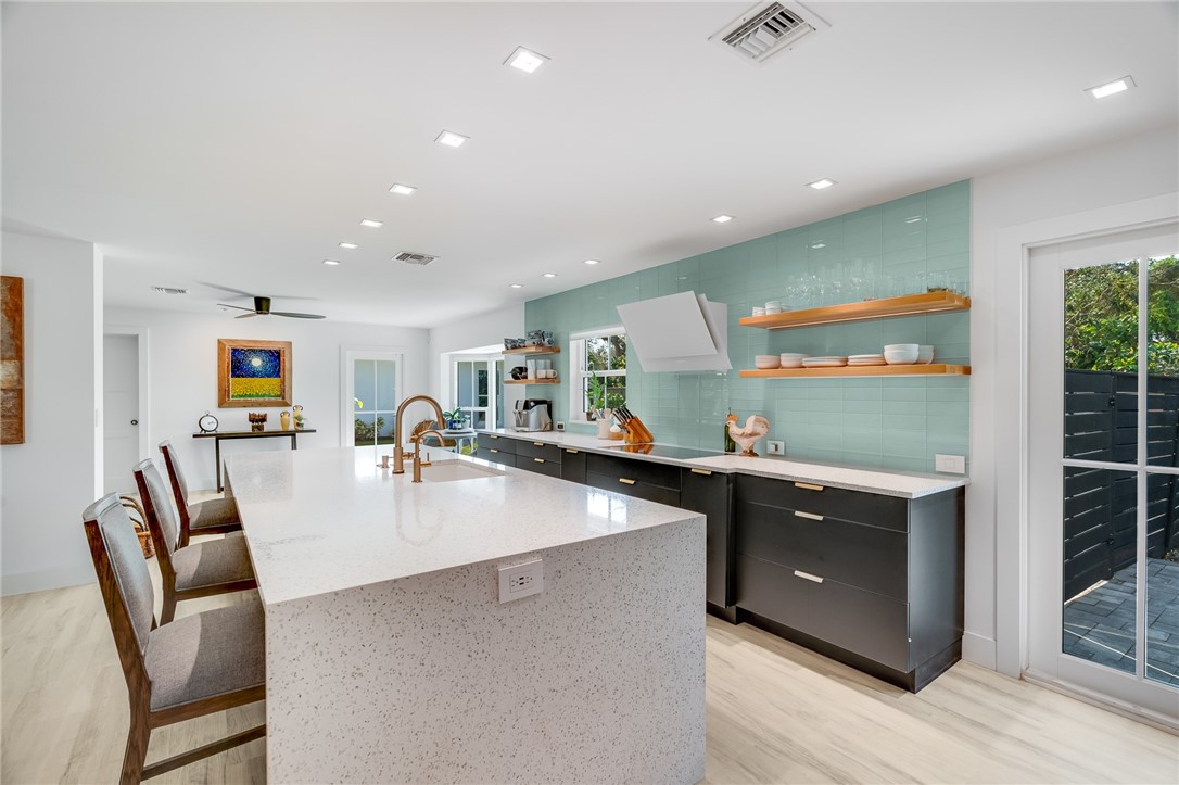 606 Bougainvillea Lane