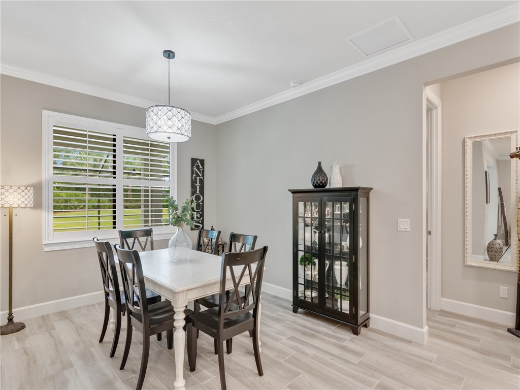 5045 Monroe Circle