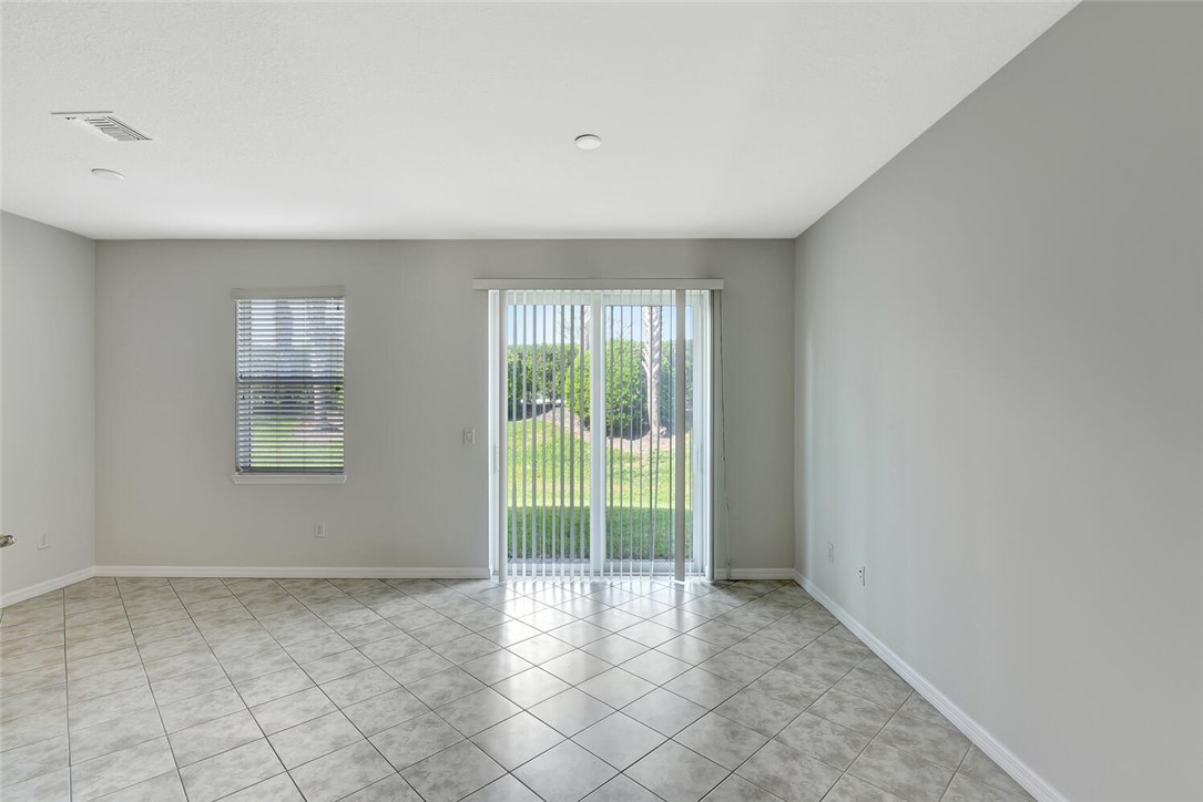 1081 Normandie Way