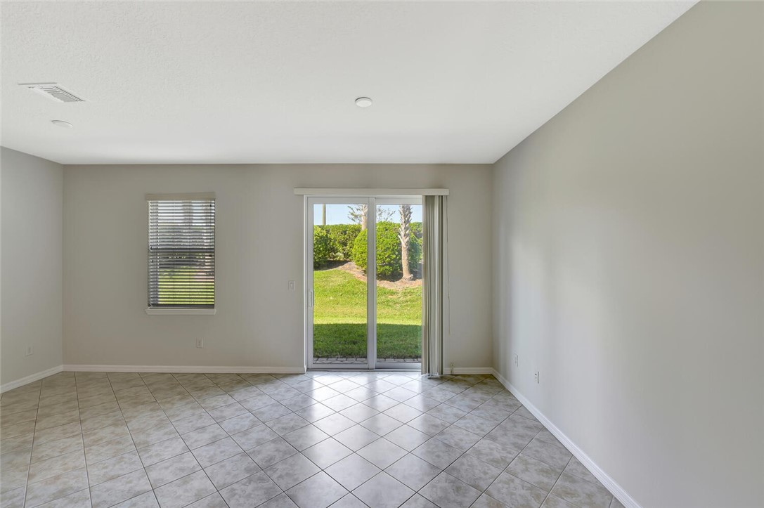 1081 Normandie Way
