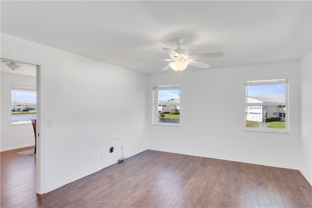 605 W Lake Jasmine Circle 202