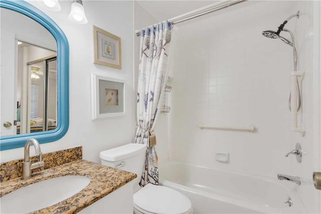 605 W Lake Jasmine Circle 202