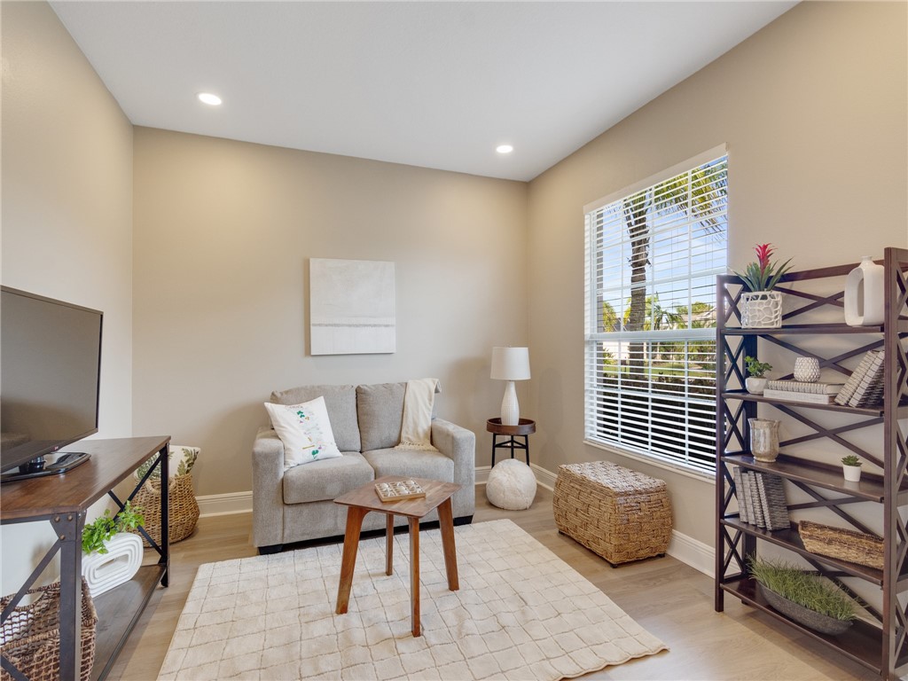 1209 Scarlet Oak Circle