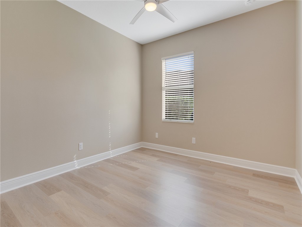 1209 Scarlet Oak Circle
