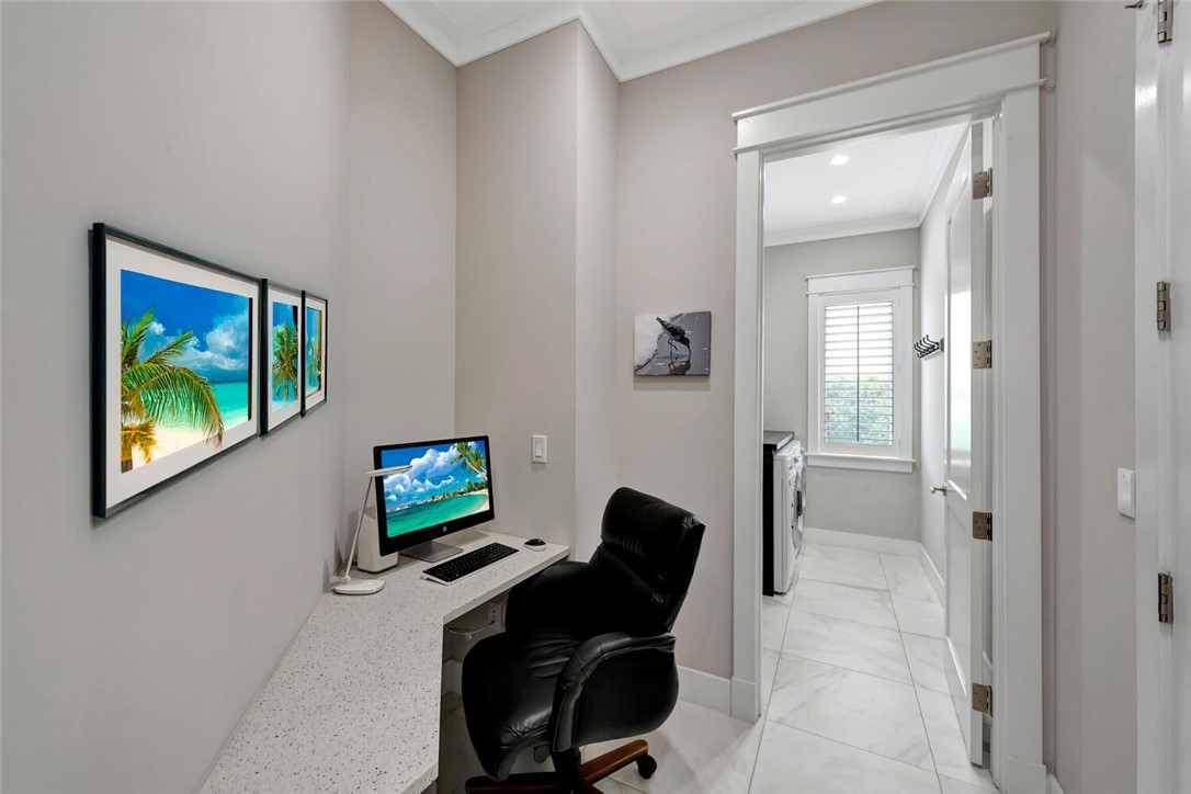10 Tarpon Drive