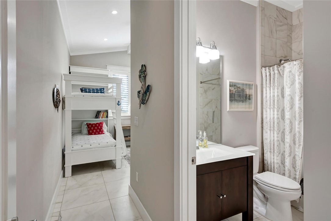 10 Tarpon Drive