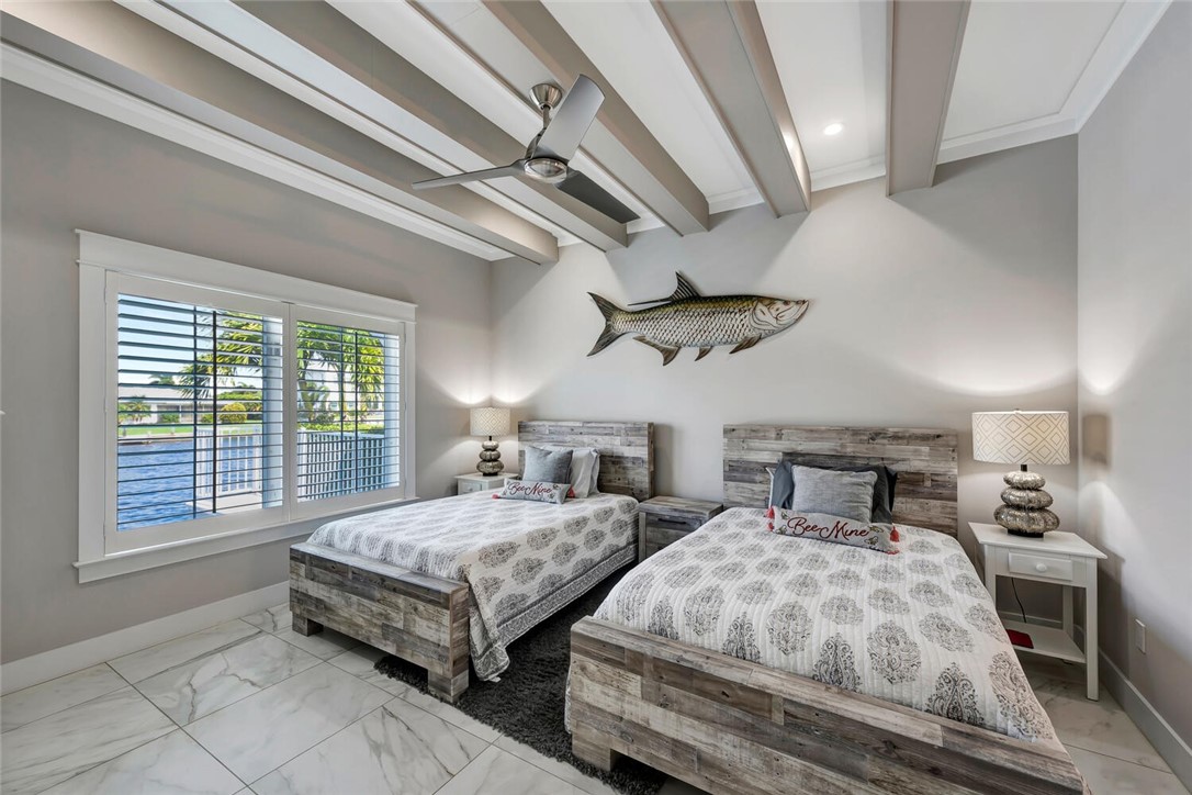 10 Tarpon Drive