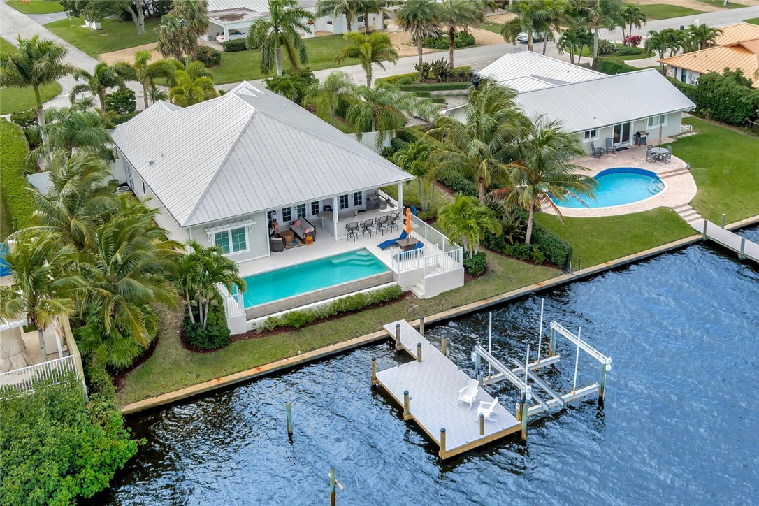 10 Tarpon Drive