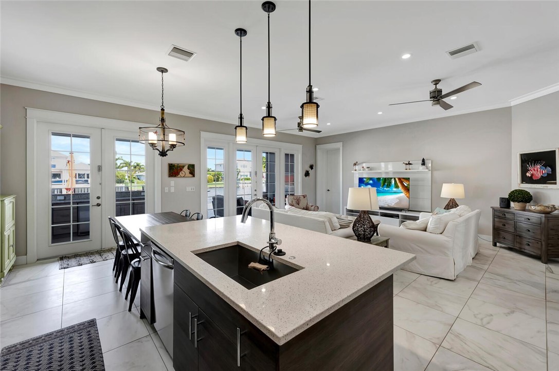 10 Tarpon Drive