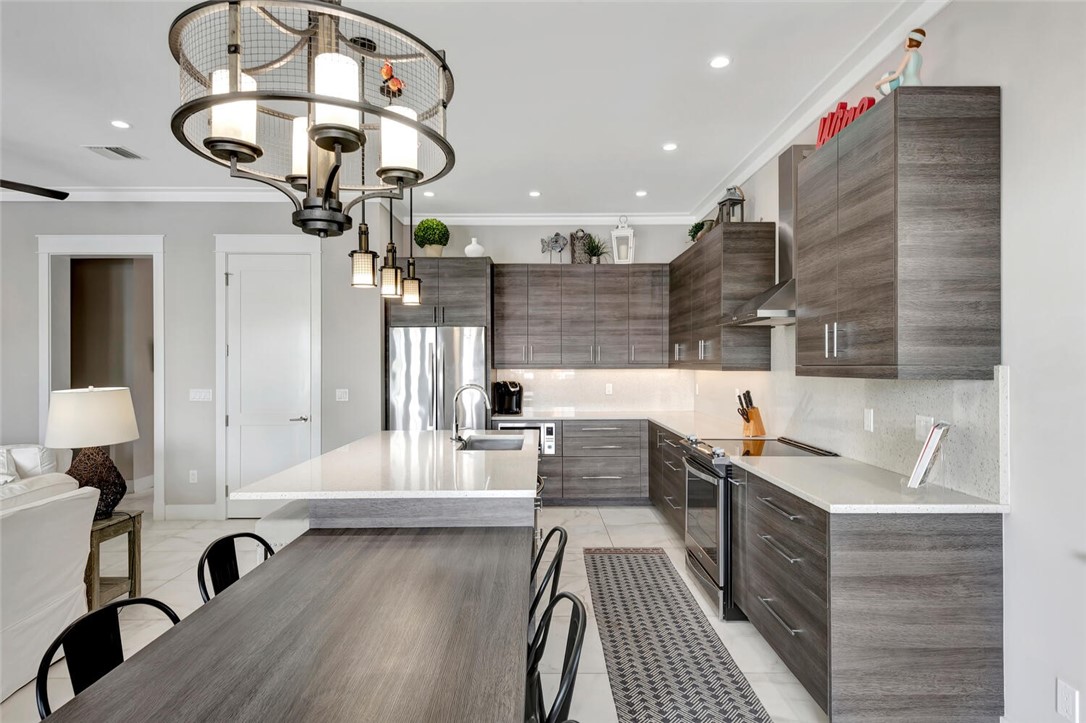 10 Tarpon Drive