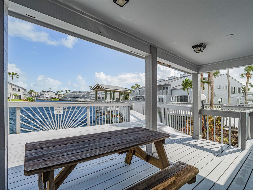 4949 N Highway A1a 212