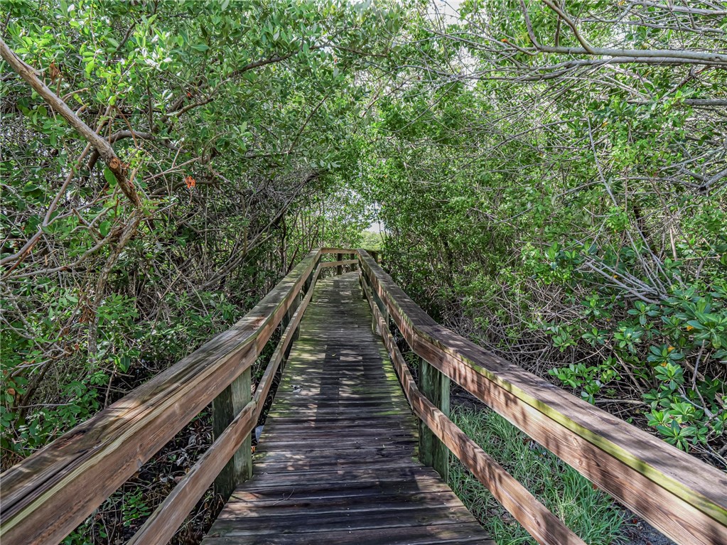 4949 N Highway A1a 212