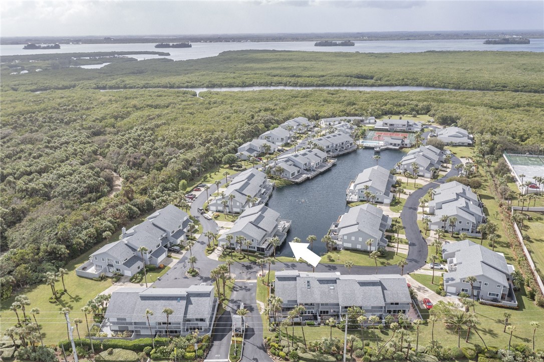 4949 N Highway A1a 212