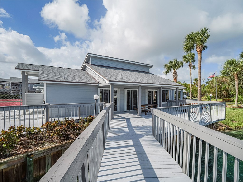 4949 N Highway A1a 212