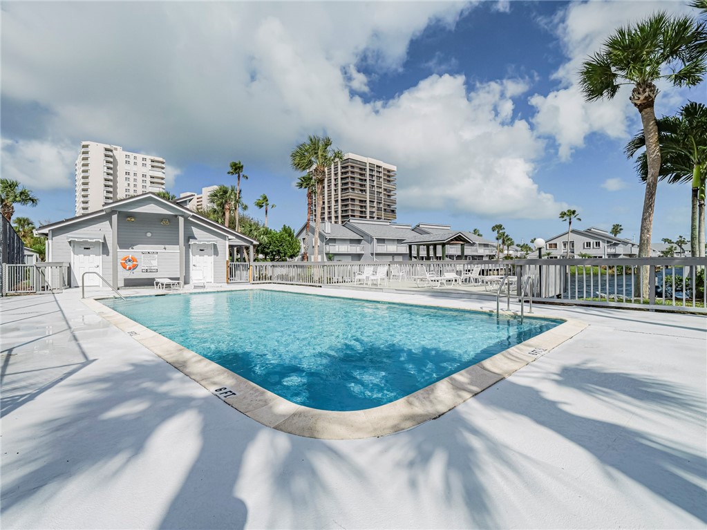 4949 N Highway A1a 212