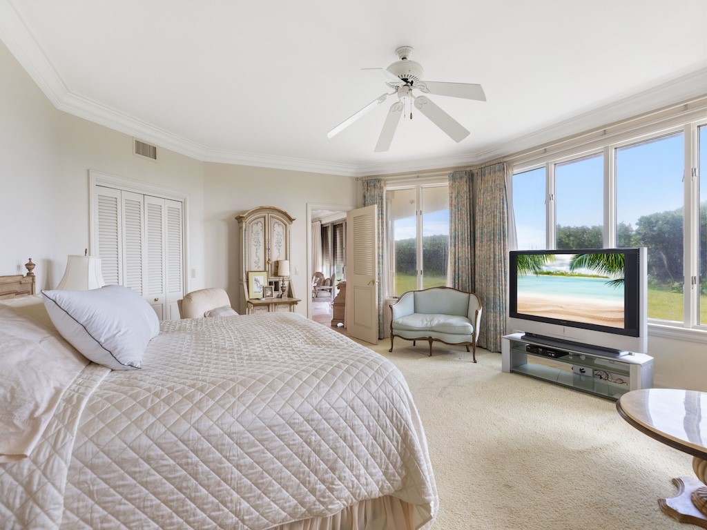 186 Ocean Way