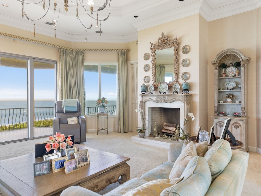 186 Ocean Way
