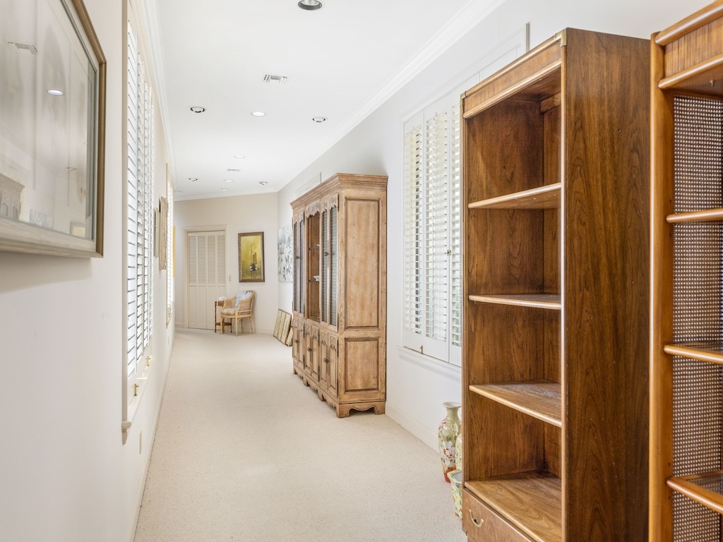186 Ocean Way