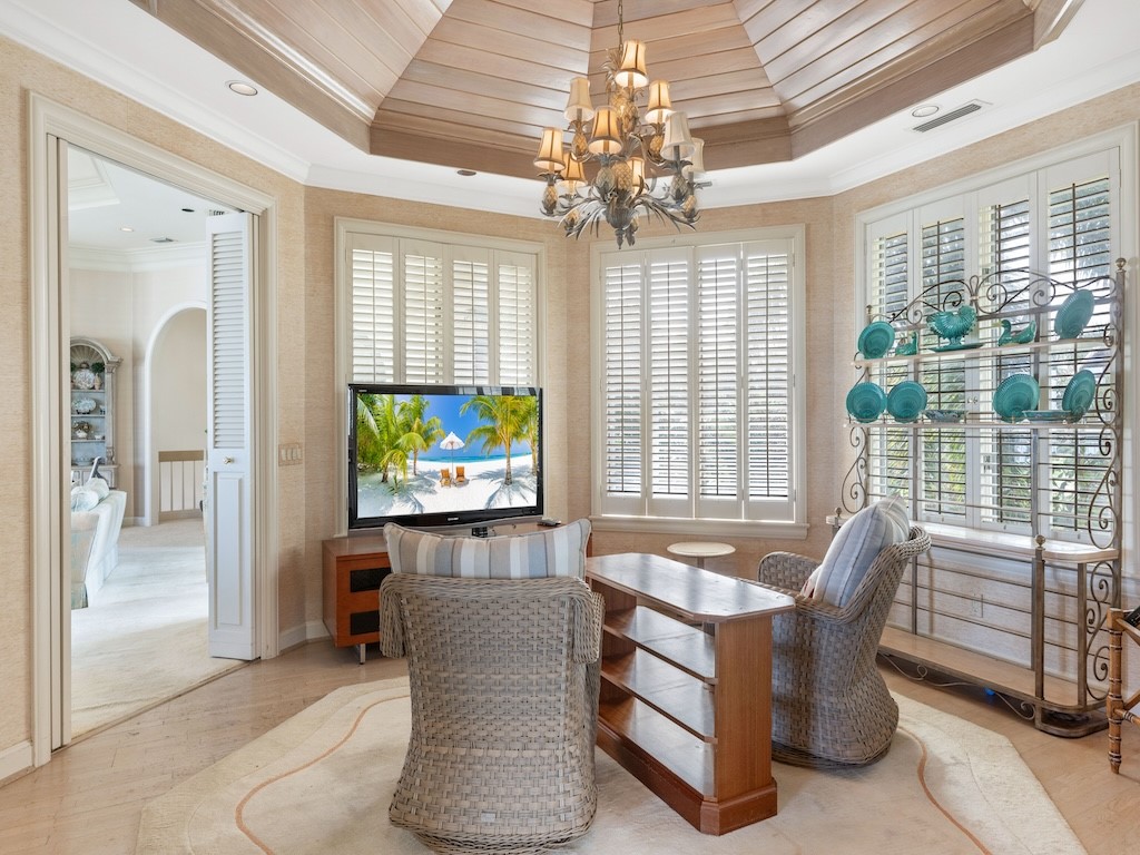 186 Ocean Way
