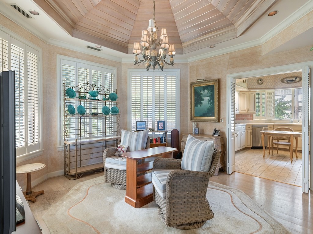 186 Ocean Way