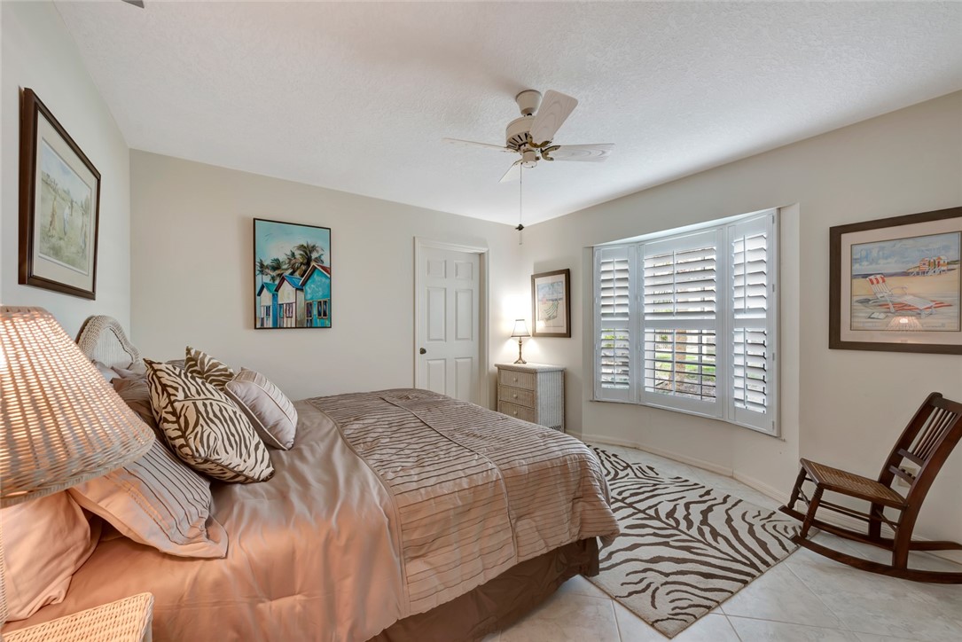1033 Crescent Beach Road