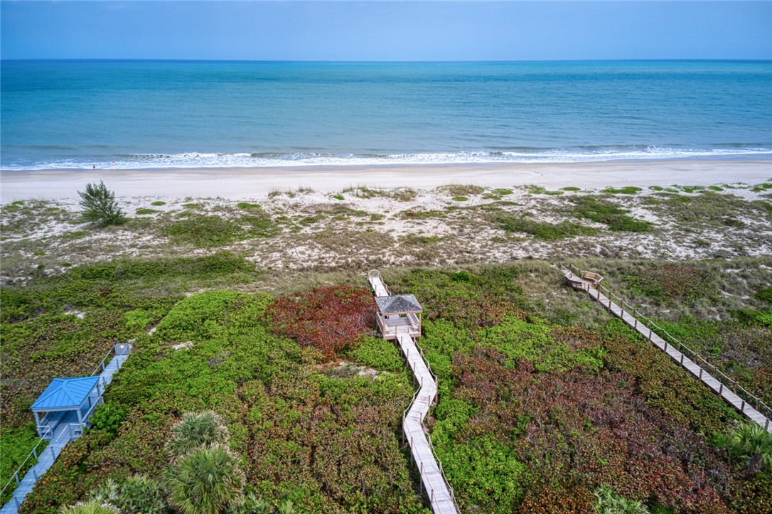 1033 Crescent Beach Road
