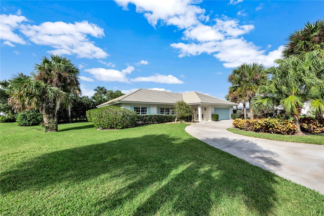 1033 Crescent Beach Road