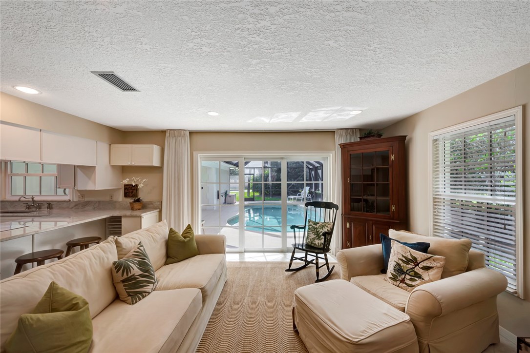 1033 Crescent Beach Road