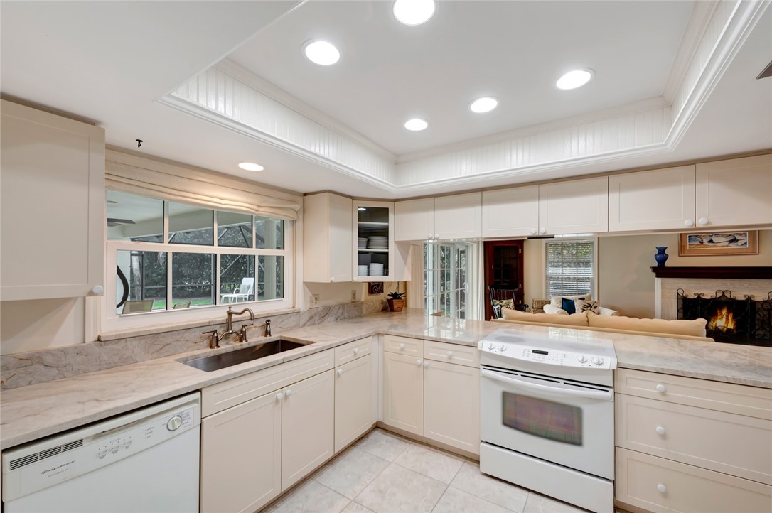 1033 Crescent Beach Road