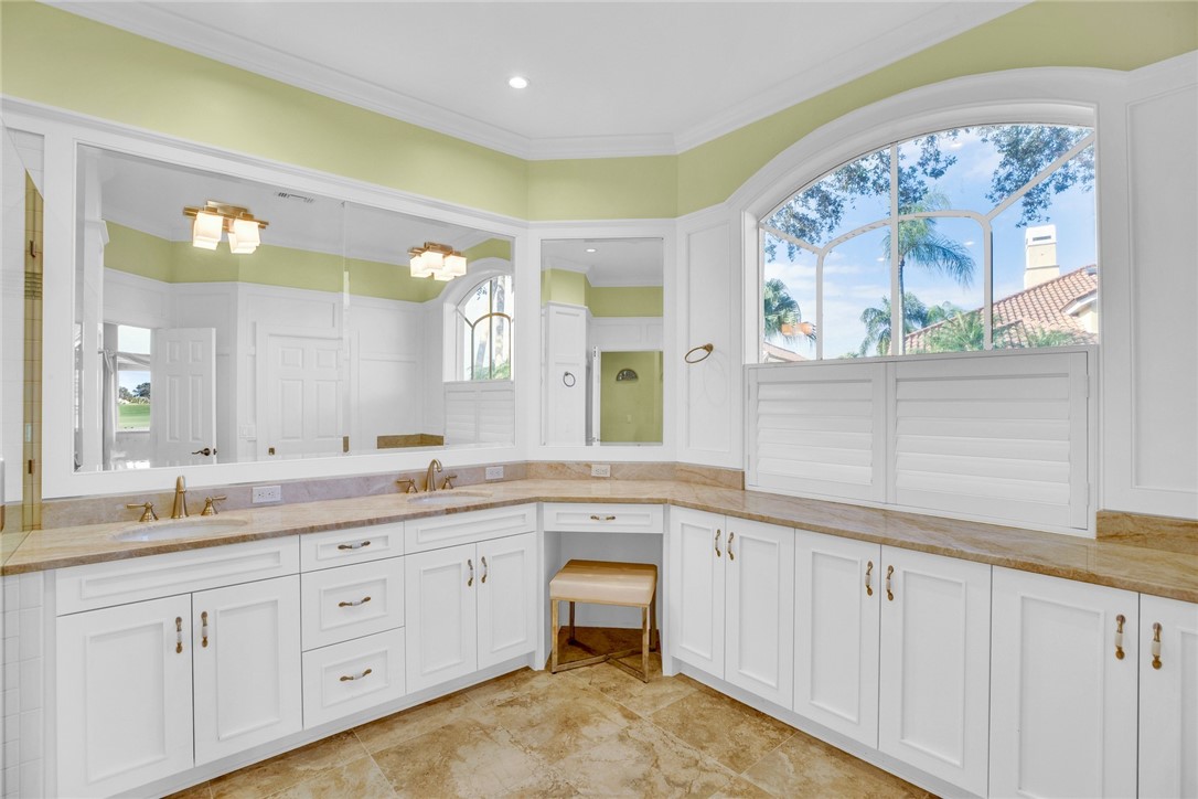 1690 Saint Davids Lane
