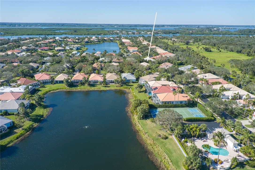 839 Island Club Square