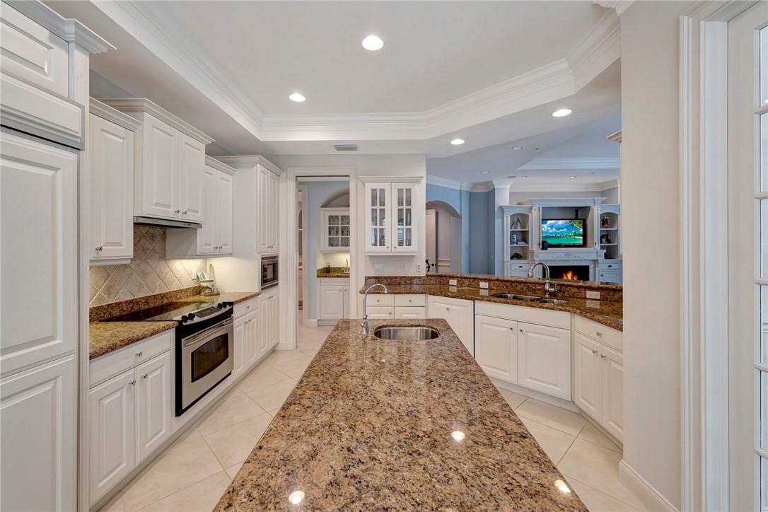 110 Island Plantation Terrace 102