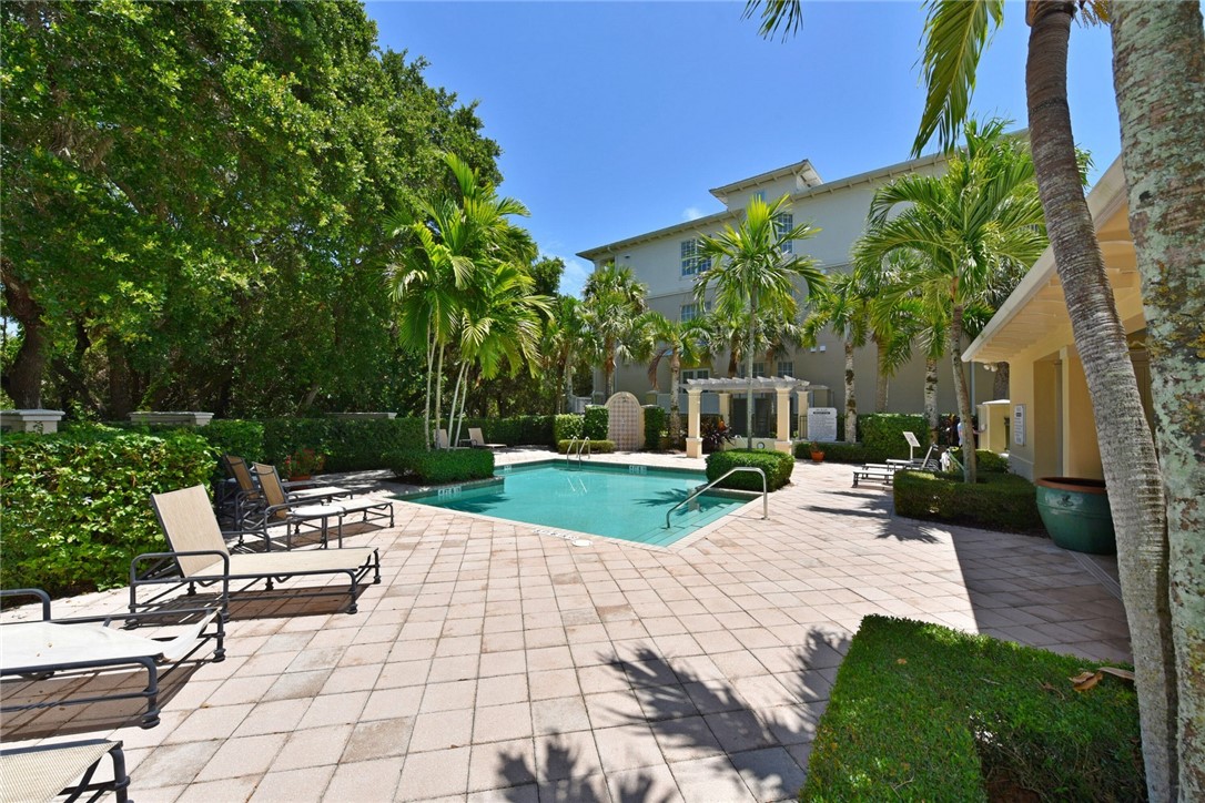 110 Island Plantation Terrace 102