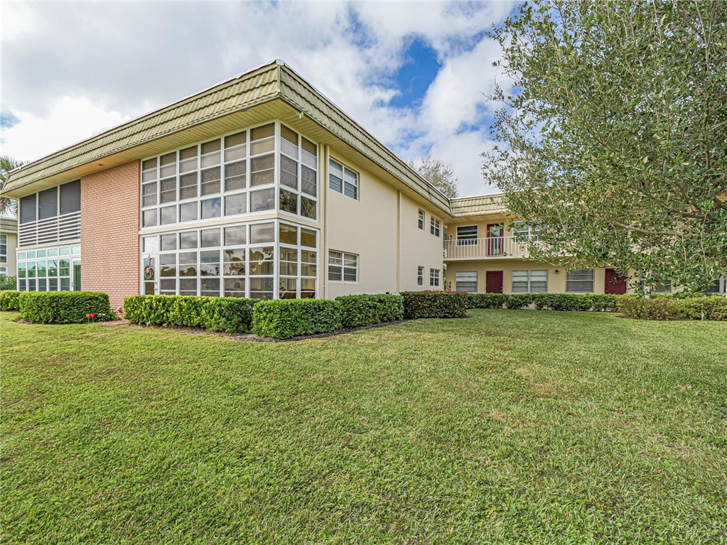 14 Vista Gardens Trail 202