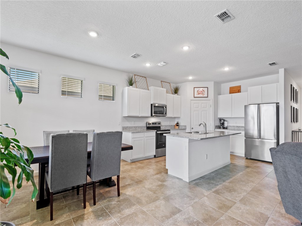 4136 Keeson Circle