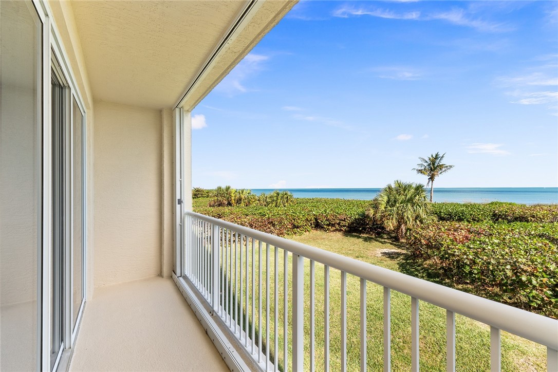 3920 N Highway A1a 203