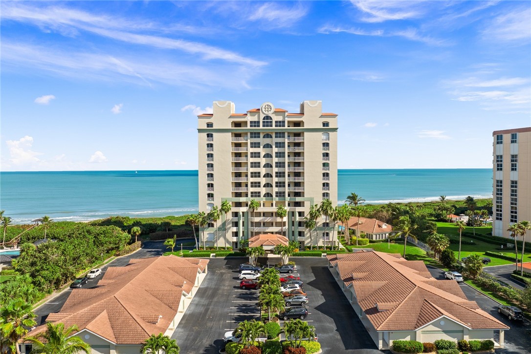 3920 N Highway A1a 203