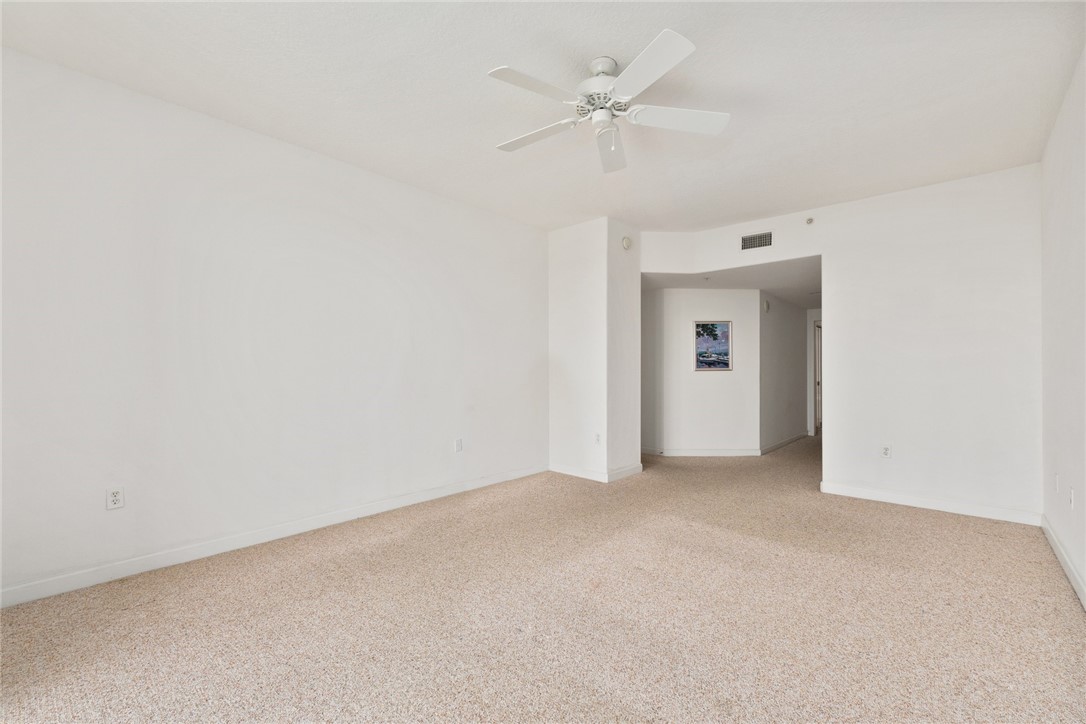 3920 N Highway A1a 203