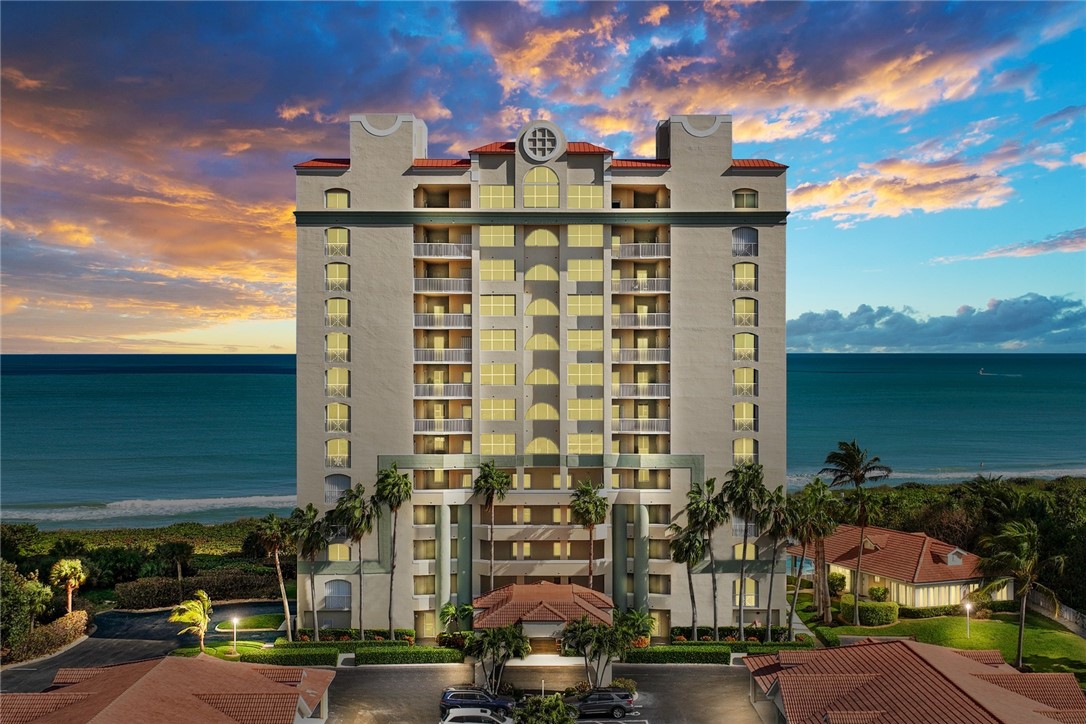 3920 N Highway A1a 203