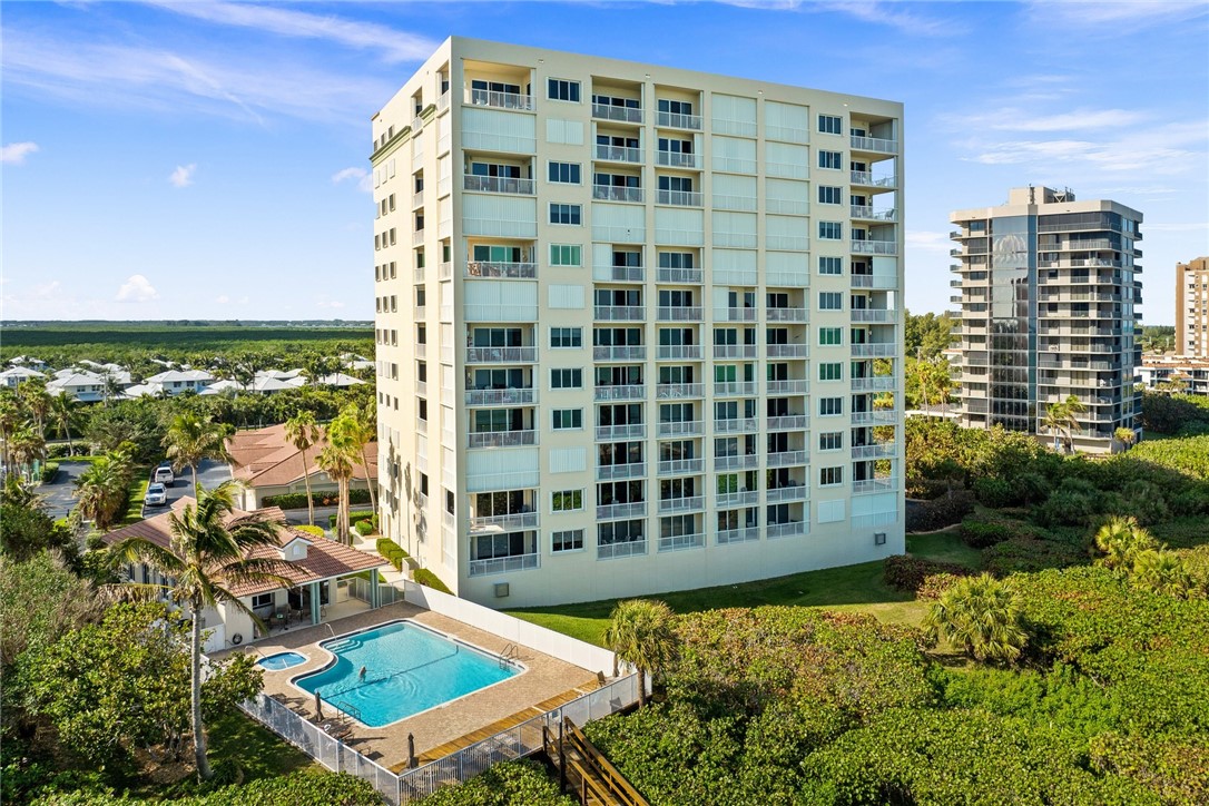 3920 N Highway A1a 203