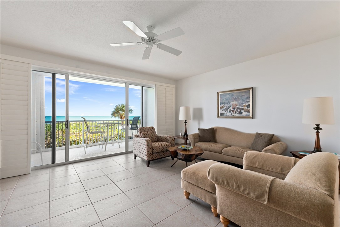 3920 N Highway A1a 203