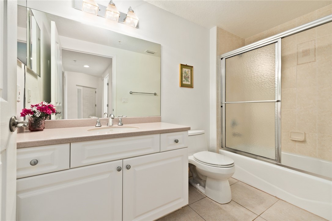 3920 N Highway A1a 203