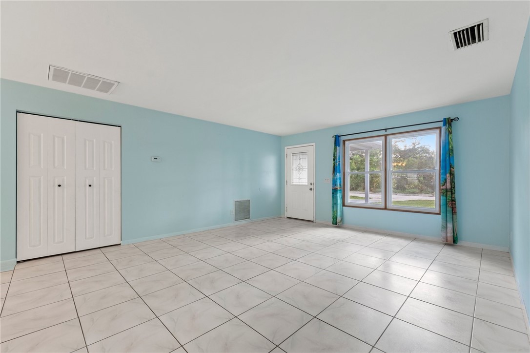 1165 36th Court
