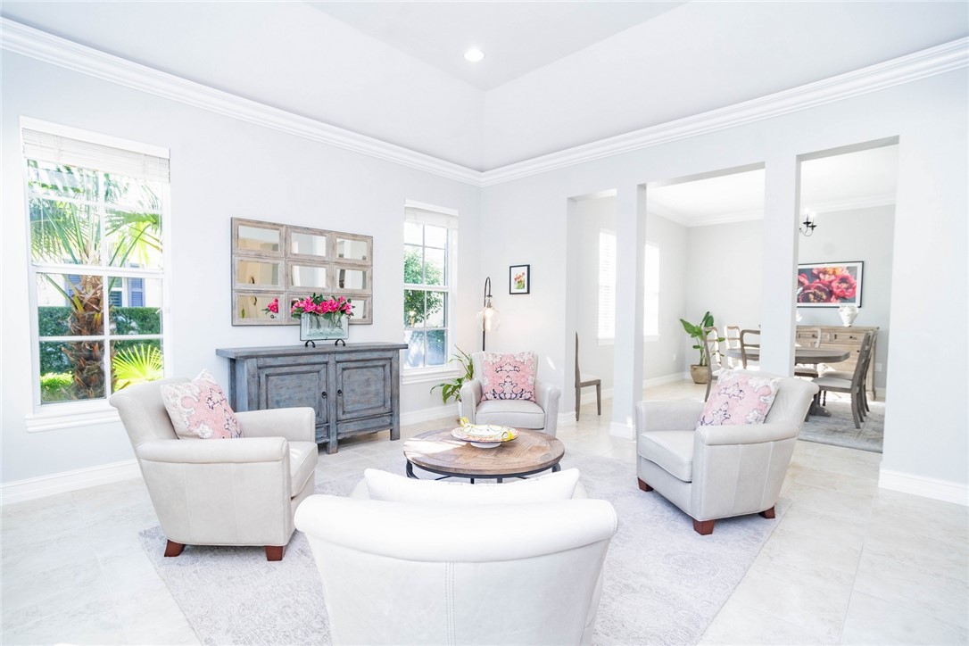 2833 Saint Barts Square