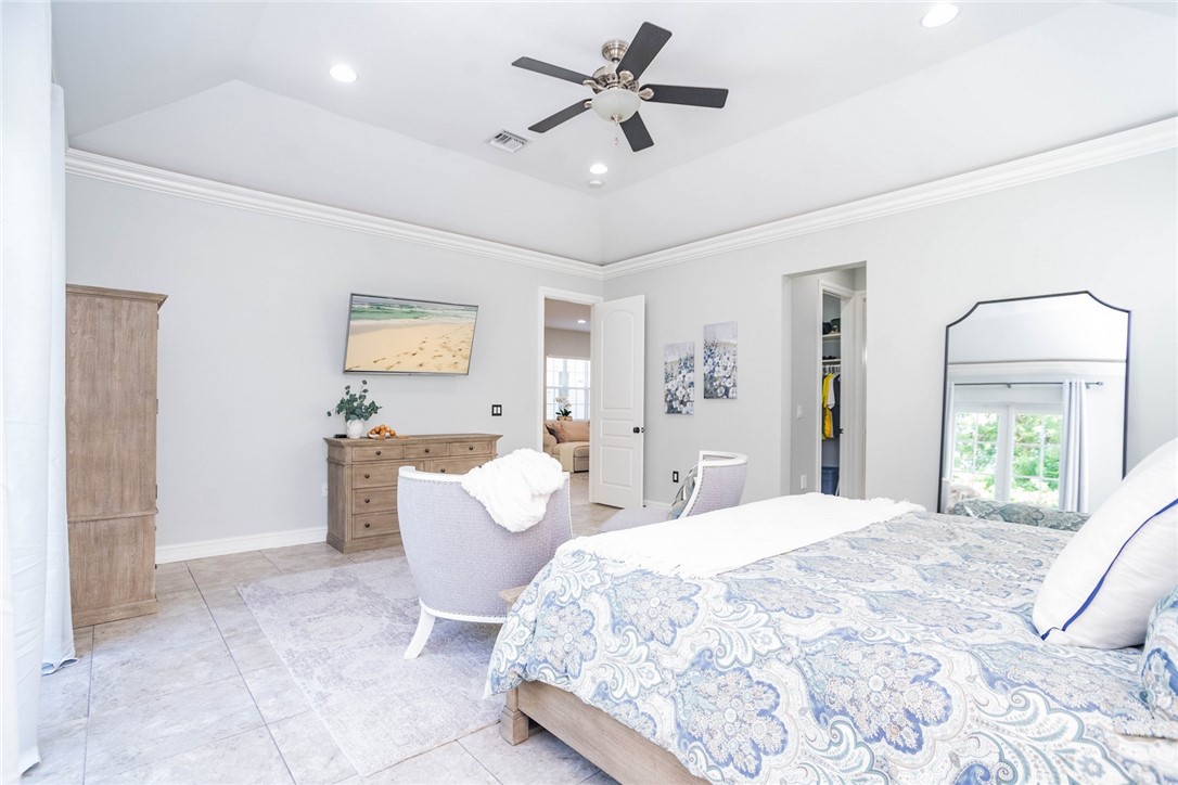 2833 Saint Barts Square