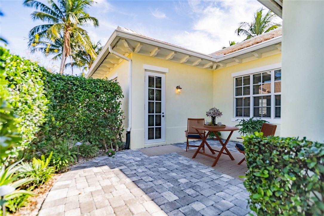 2833 Saint Barts Square