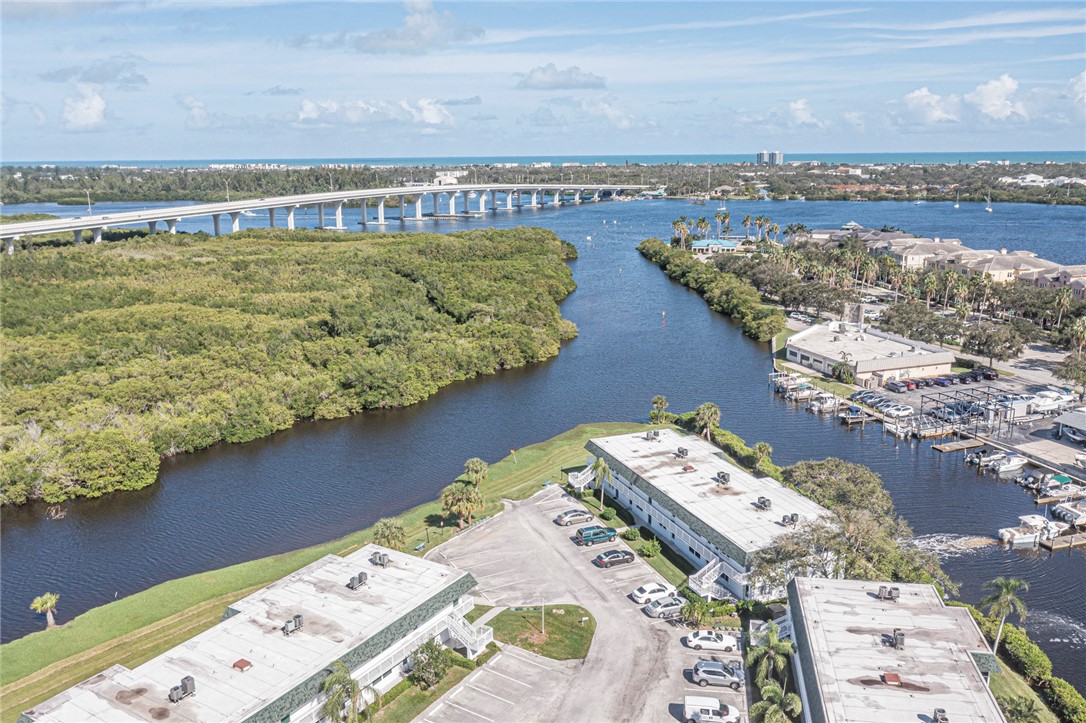 2800 Indian River Boulevard 8P